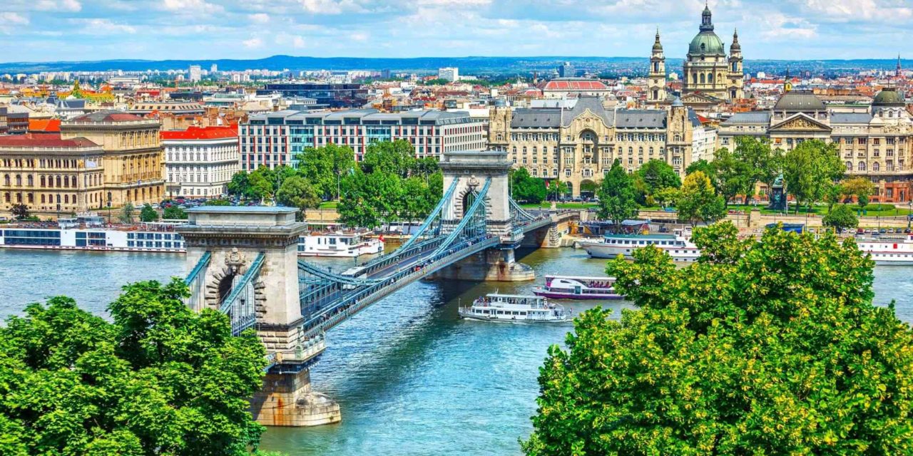 https://www.traveltomoroco.com/wp-content/uploads/2018/09/budapest-01-1280x640.jpg
