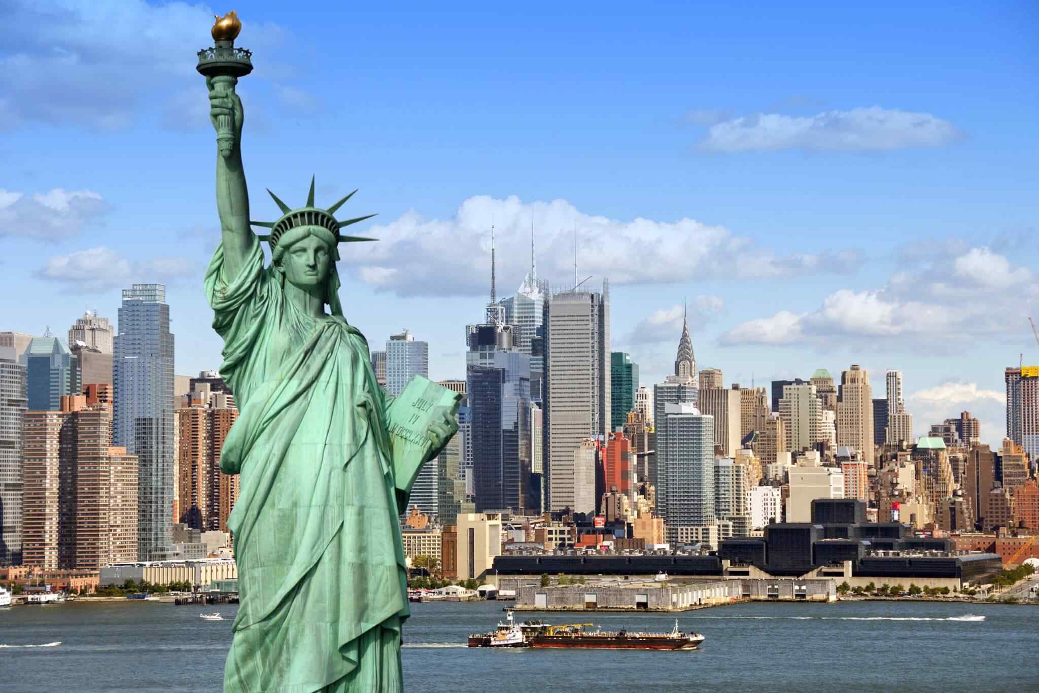 https://www.traveltomoroco.com/wp-content/uploads/2018/09/destination-new-york-01.jpg