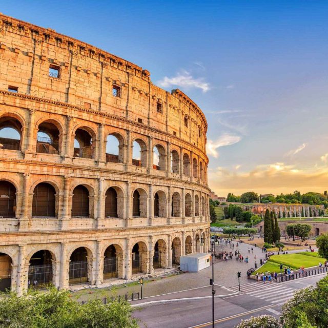 https://www.traveltomoroco.com/wp-content/uploads/2018/09/rome_01-640x640.jpg
